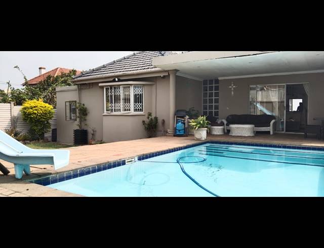 4 BEDROOM HOUSE FOR SALE IN BLUFF